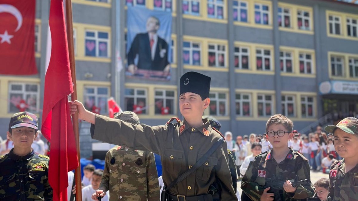 19 MAYIS ATATÜRK'Ü ANMA, GENÇLİK VE SPOR BAYRAMI OKULUMUZDA COŞKUYLA KUTLANDI